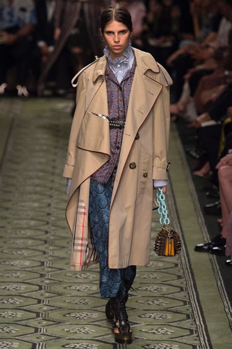 when is the burberry sale 2016|Burberry runway 2016.